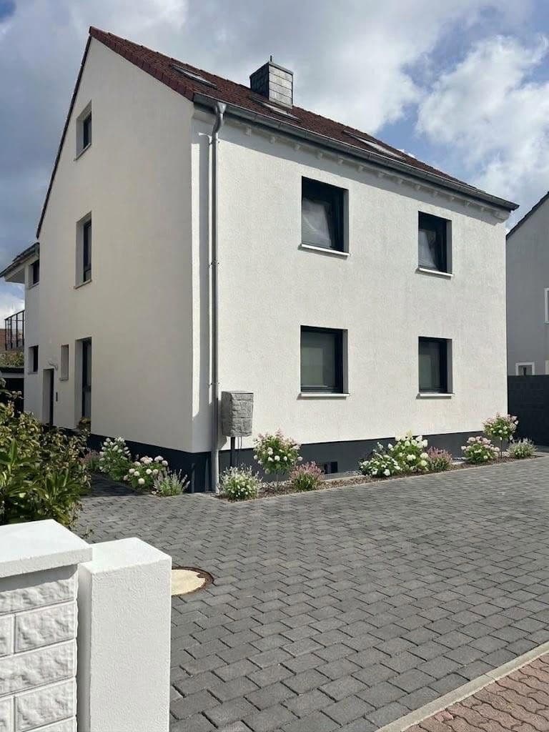 Prodej bytu 3+1 93 m², Hockenheim, Bádensko-Württembersko Prodej bytu 3+1 93 m², Hockenheim, Bádensko-Württembersko