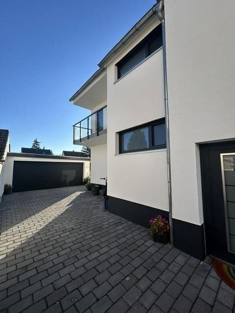 Prodej bytu 3+1 93 m², Hockenheim, Bádensko-Württembersko Prodej bytu 3+1 93 m², Hockenheim, Bádensko-Württembersko