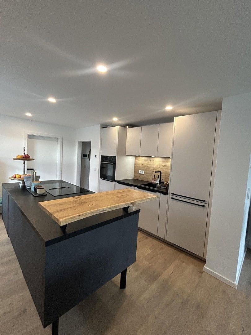 Prodej bytu 3+1 93 m², Hockenheim, Bádensko-Württembersko Prodej bytu 3+1 93 m², Hockenheim, Bádensko-Württembersko