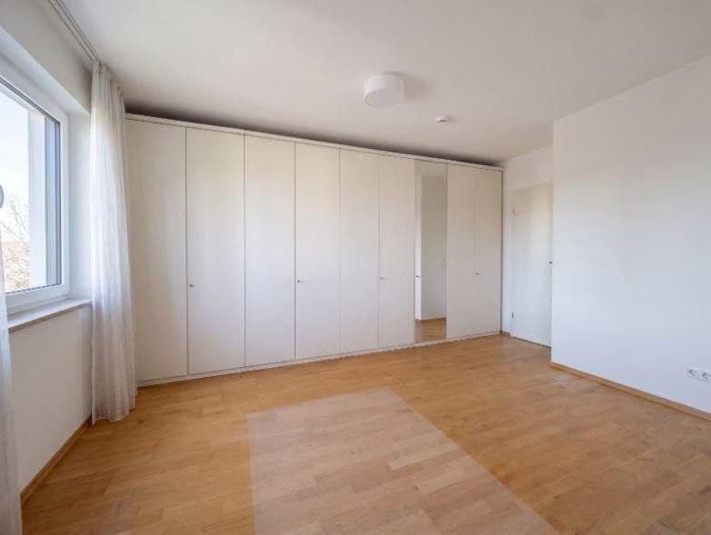 Prodej bytu 2+1 62 m², Finkenstraße 27, Gräfelfing, Bavorsko Prodej bytu 2+1 62 m², Finkenstraße 27, Gräfelfing, Bavorsko