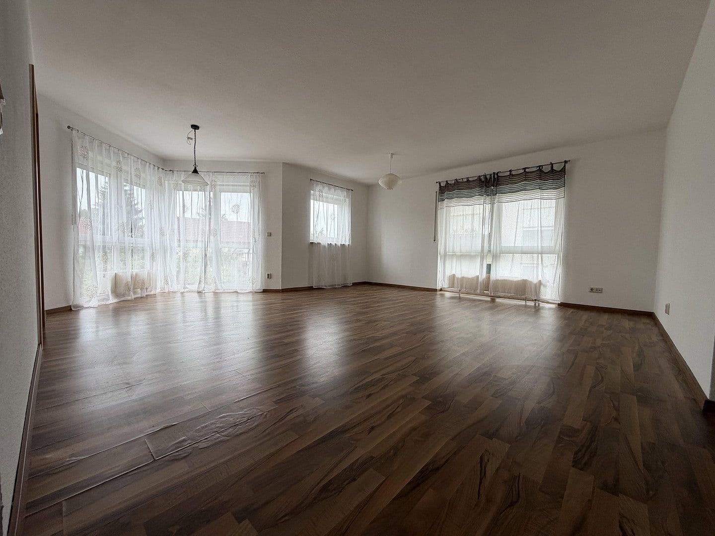Pronájem bytu 3+1 77 m², Feldstr. 1b, Gerstungen, Durynsko Pronájem bytu 3+1 77 m², Feldstr. 1b, Gerstungen, Durynsko