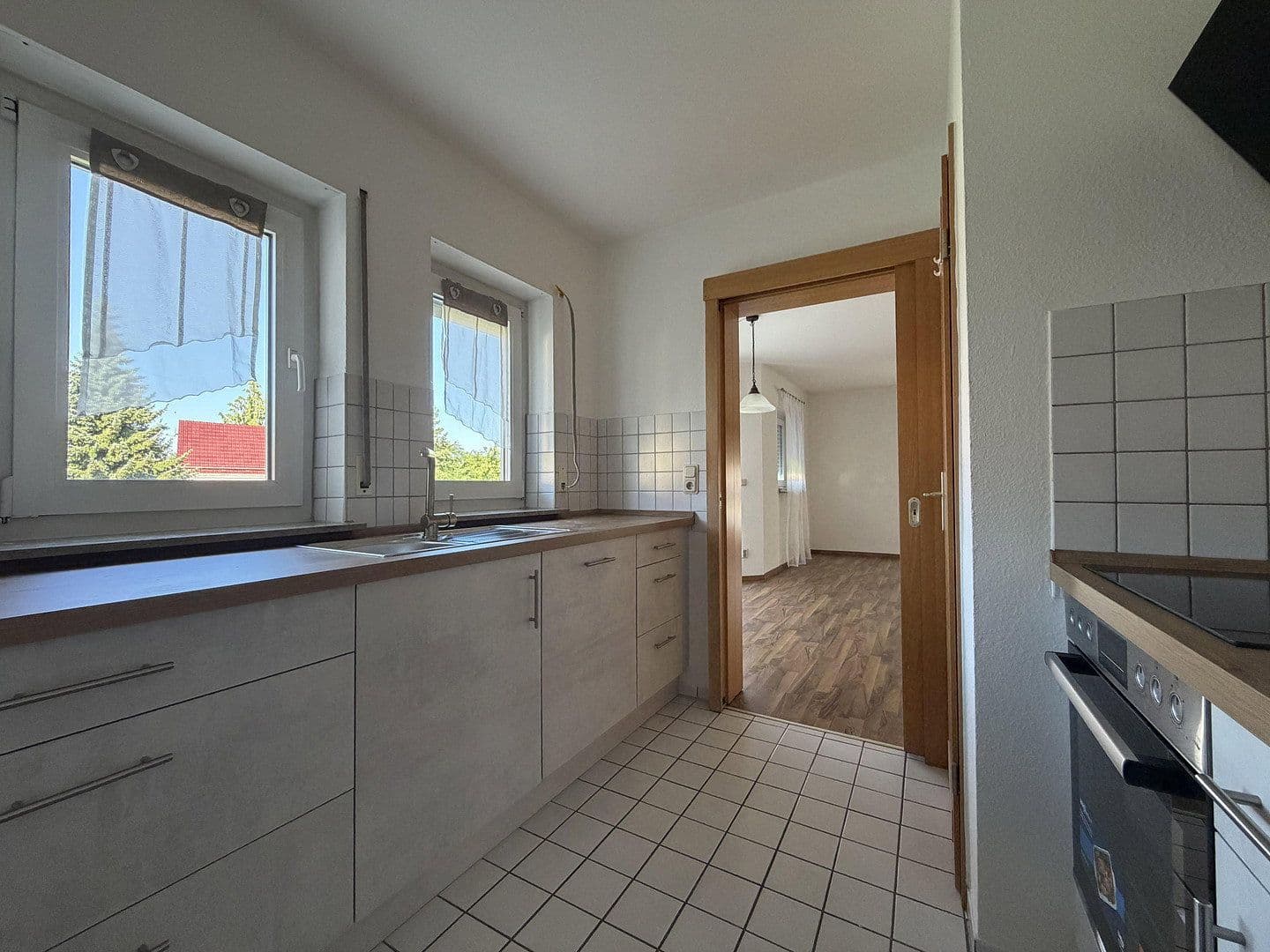 Pronájem bytu 3+1 77 m², Feldstr. 1b, Gerstungen, Durynsko Pronájem bytu 3+1 77 m², Feldstr. 1b, Gerstungen, Durynsko