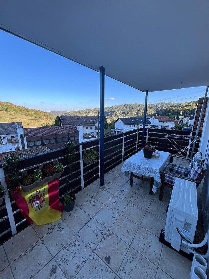 Pronájem bytu 3+kk 87 m², Johann-Wilhelm-Straße 86, Wilhelmsfeld, Bádensko-Württembersko Pronájem bytu 3+kk 87 m², Johann-Wilhelm-Straße 86, Wilhelmsfeld, Bádensko-Württembersko
