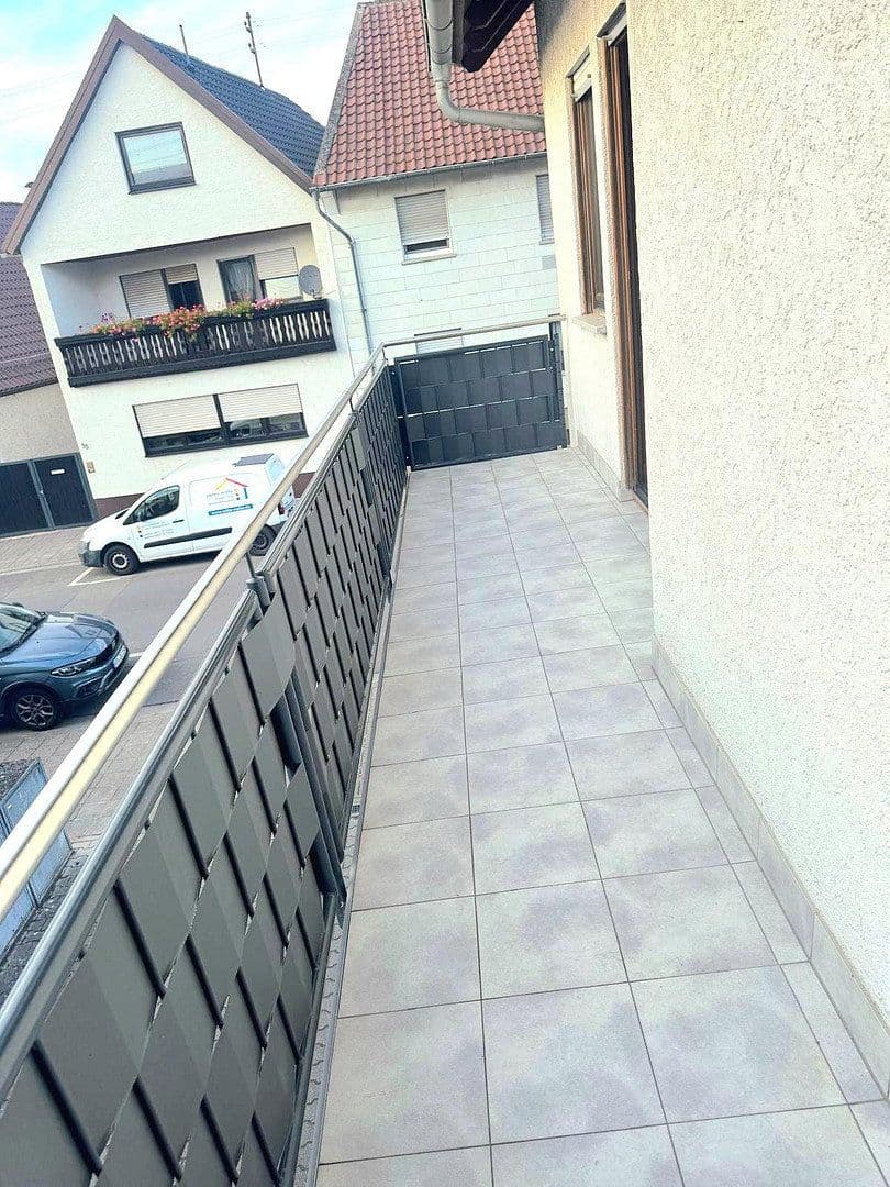 Pronájem bytu 3+1 83 m², Kirchenstraße 34, Beindersheim, Porýní-Falc Pronájem bytu 3+1 83 m², Kirchenstraße 34, Beindersheim, Porýní-Falc