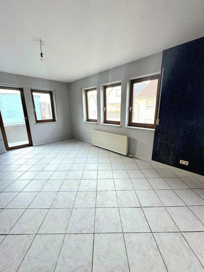 Pronájem bytu 3+1 83 m², Kirchenstraße 34, Beindersheim, Porýní-Falc Pronájem bytu 3+1 83 m², Kirchenstraße 34, Beindersheim, Porýní-Falc