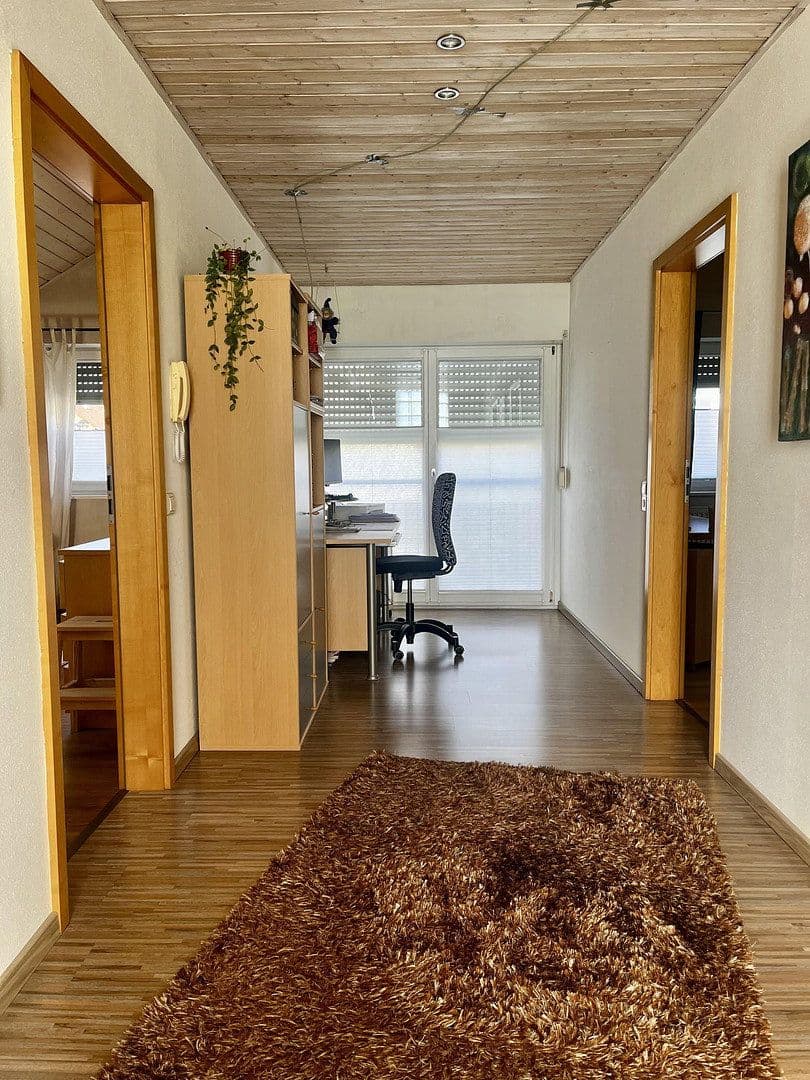 Prodej domu 123 m², pozemek 468 m², Eggenstein-Leopoldshafen, Bádensko-Württembersko Prodej domu 123 m², pozemek 468 m², Eggenstein-Leopoldshafen, Bádensko-Württembersko