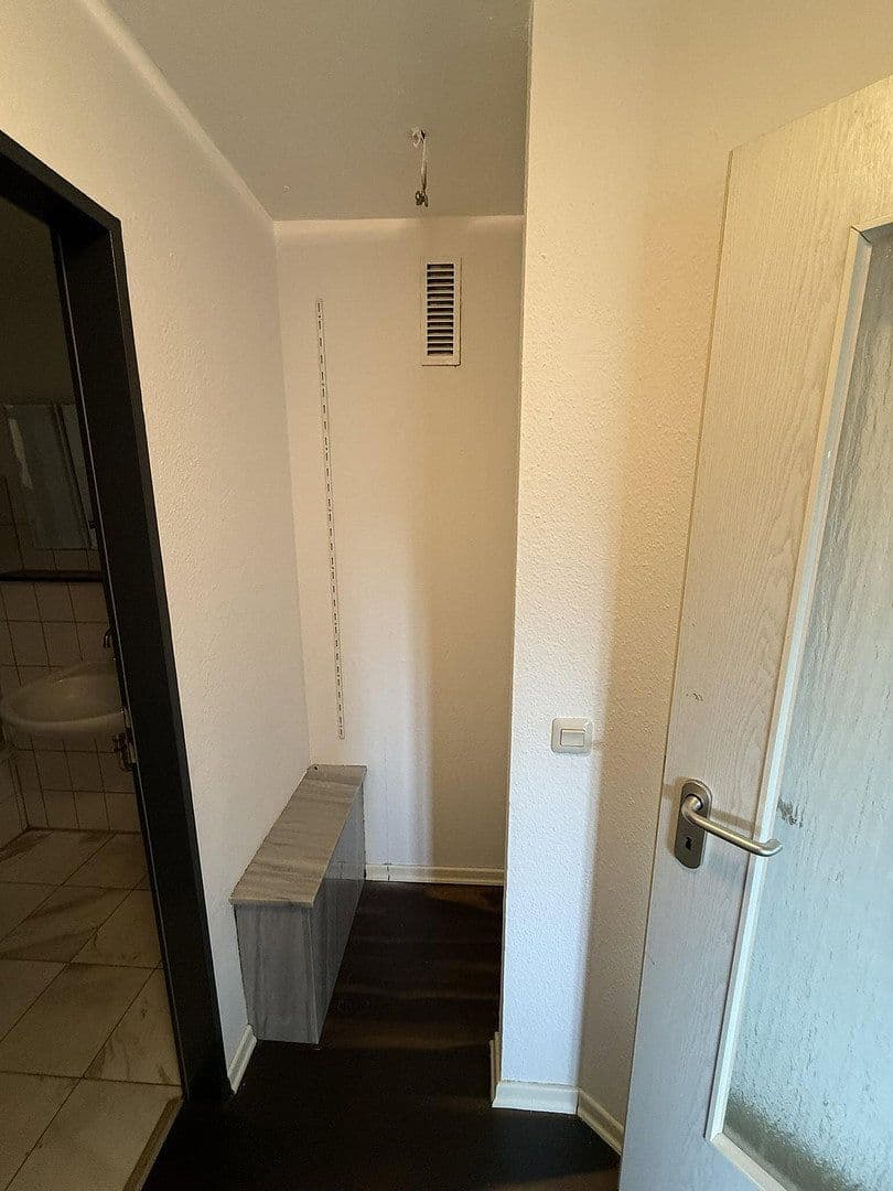 Pronájem bytu 2+1 72 m², Konrad-Thomas-Strasse 4, Grevenbroich, Severní Porýní-Vestfálsko Pronájem bytu 2+1 72 m², Konrad-Thomas-Strasse 4, Grevenbroich, Severní Porýní-Vestfálsko