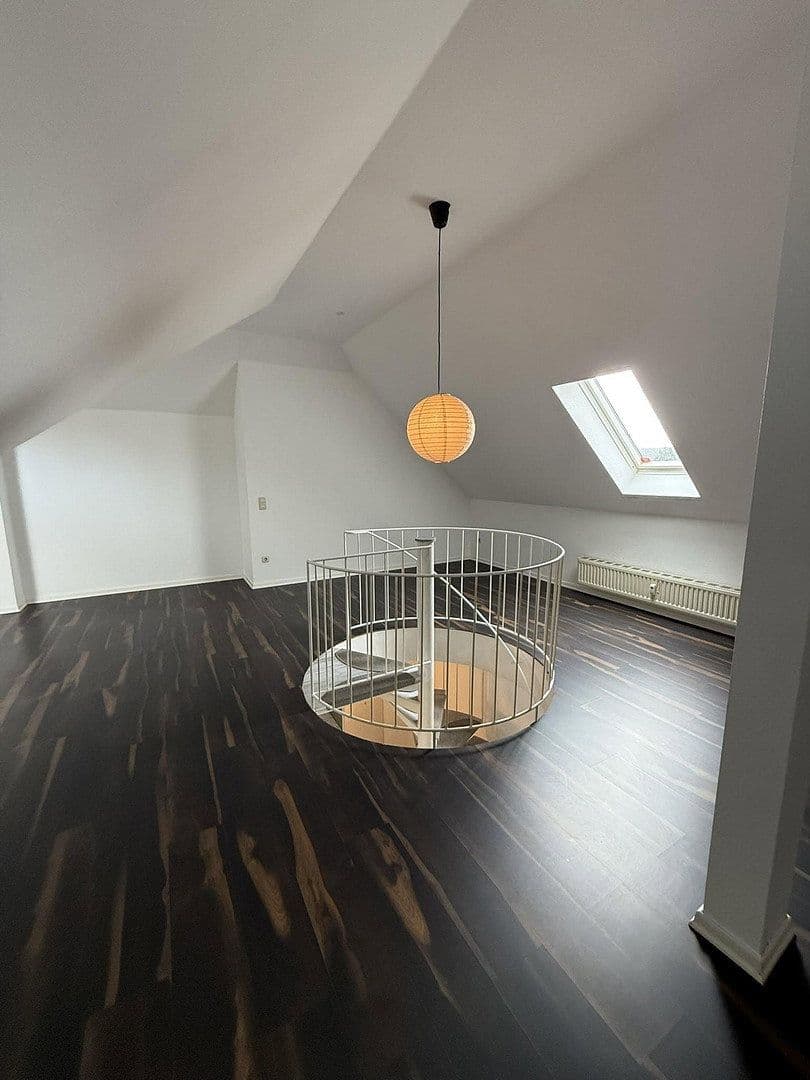 Pronájem bytu 2+1 72 m², Konrad-Thomas-Strasse 4, Grevenbroich, Severní Porýní-Vestfálsko Pronájem bytu 2+1 72 m², Konrad-Thomas-Strasse 4, Grevenbroich, Severní Porýní-Vestfálsko