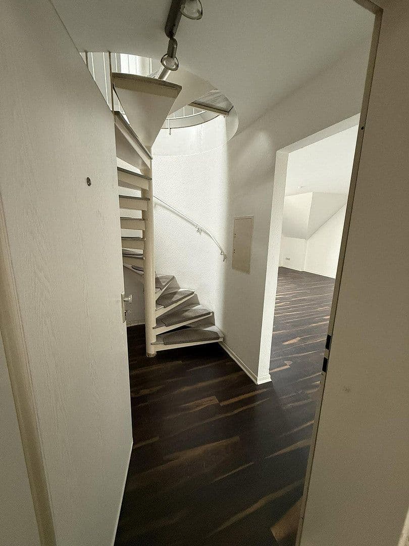 Pronájem bytu 2+1 72 m², Konrad-Thomas-Strasse 4, Grevenbroich, Severní Porýní-Vestfálsko Pronájem bytu 2+1 72 m², Konrad-Thomas-Strasse 4, Grevenbroich, Severní Porýní-Vestfálsko