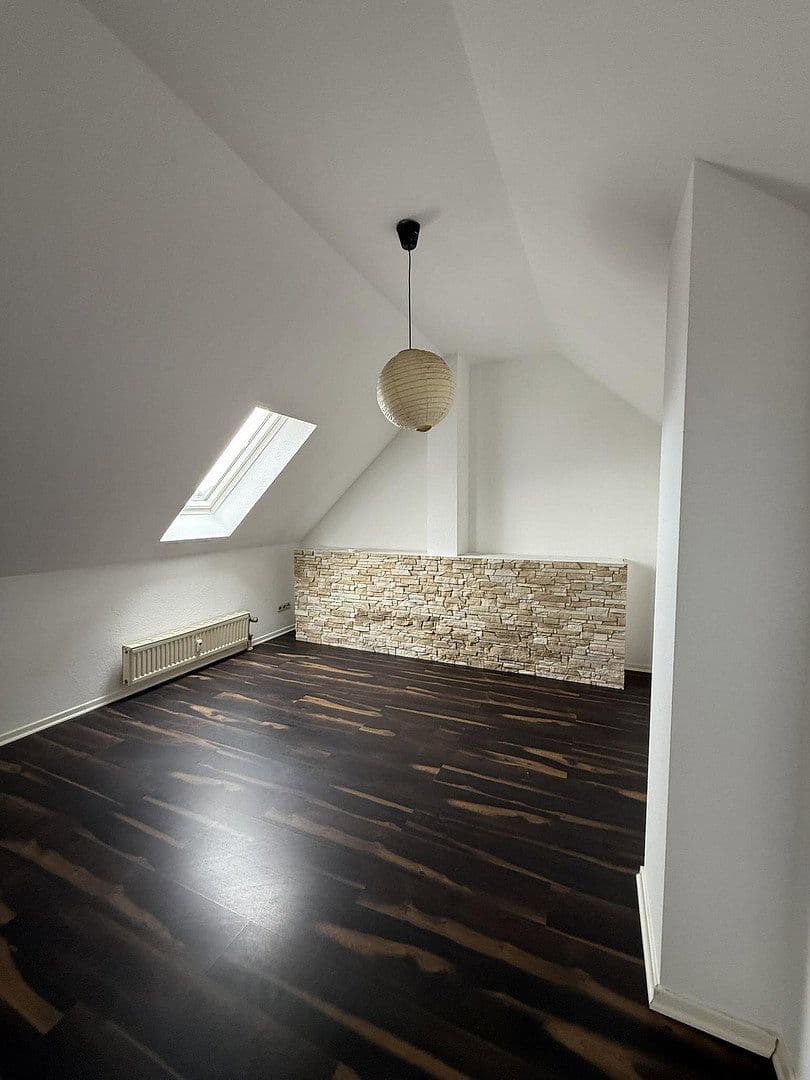 Pronájem bytu 2+1 72 m², Konrad-Thomas-Strasse 4, Grevenbroich, Severní Porýní-Vestfálsko Pronájem bytu 2+1 72 m², Konrad-Thomas-Strasse 4, Grevenbroich, Severní Porýní-Vestfálsko