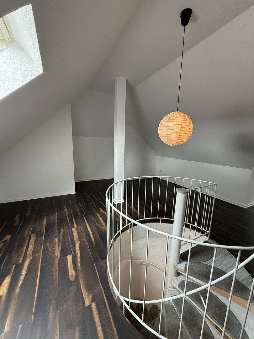 Pronájem bytu 2+1 72 m², Konrad-Thomas-Strasse 4, Grevenbroich, Severní Porýní-Vestfálsko Pronájem bytu 2+1 72 m², Konrad-Thomas-Strasse 4, Grevenbroich, Severní Porýní-Vestfálsko