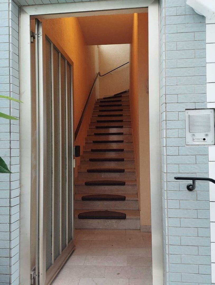 Prodej domu 349 m², pozemek 382 m², Frankfurt am Main, Hessen Prodej domu 349 m², pozemek 382 m², Frankfurt am Main, Hessen