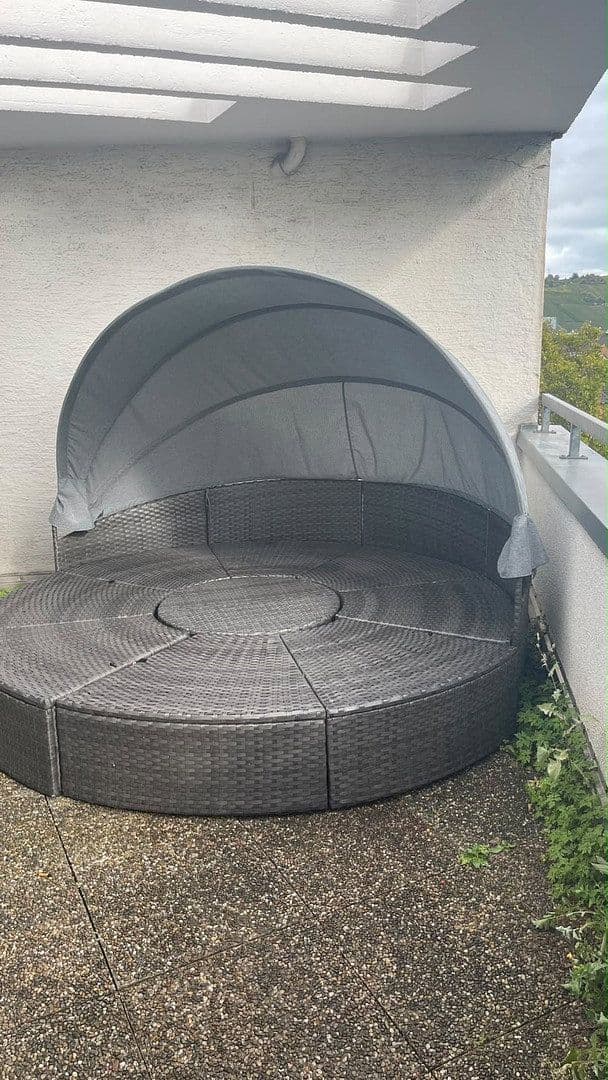 Pronájem bytu 2+1 75 m², Stuttgart-Wangen, Bádensko-Württembersko Pronájem bytu 2+1 75 m², Stuttgart-Wangen, Bádensko-Württembersko