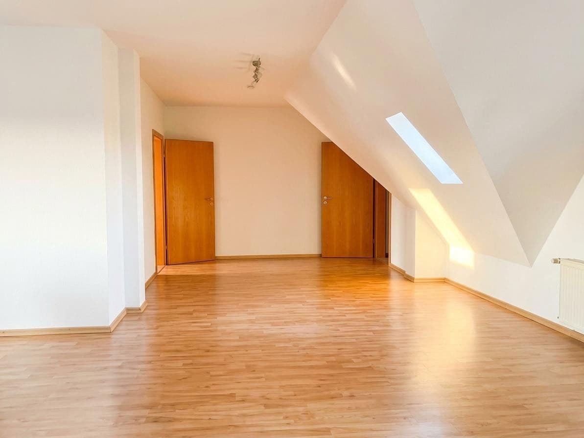 Pronájem bytu 4+1 150 m², Bismarckstraße 2c, Meerbusch, Severní Porýní-Vestfálsko Pronájem bytu 4+1 150 m², Bismarckstraße 2c, Meerbusch, Severní Porýní-Vestfálsko