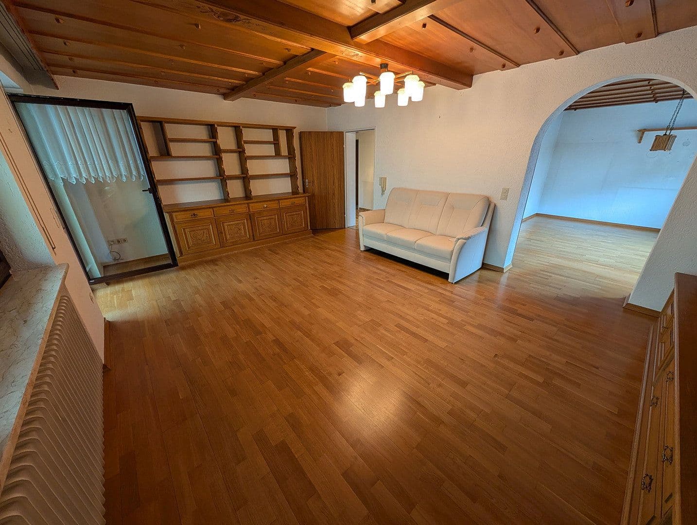 Prodej domu 195 m², pozemek 1.181 m², Mozartstraße 1, Au in der Hallertau, Bavorsko Prodej domu 195 m², pozemek 1.181 m², Mozartstraße 1, Au in der Hallertau, Bavorsko