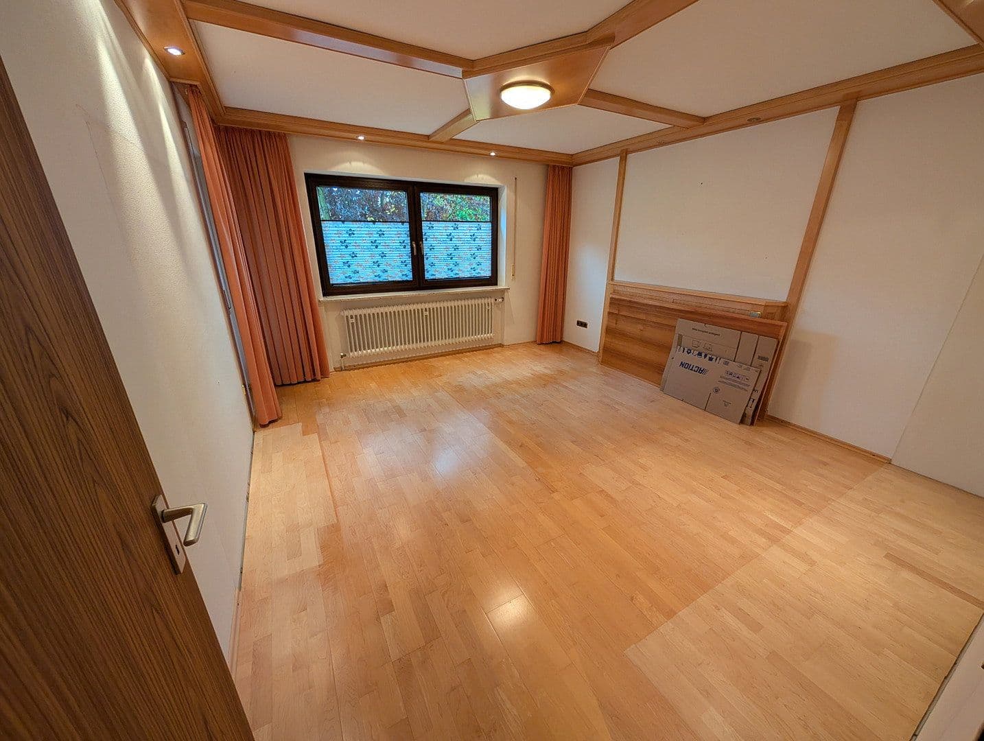 Prodej domu 195 m², pozemek 1.181 m², Mozartstraße 1, Au in der Hallertau, Bavorsko Prodej domu 195 m², pozemek 1.181 m², Mozartstraße 1, Au in der Hallertau, Bavorsko