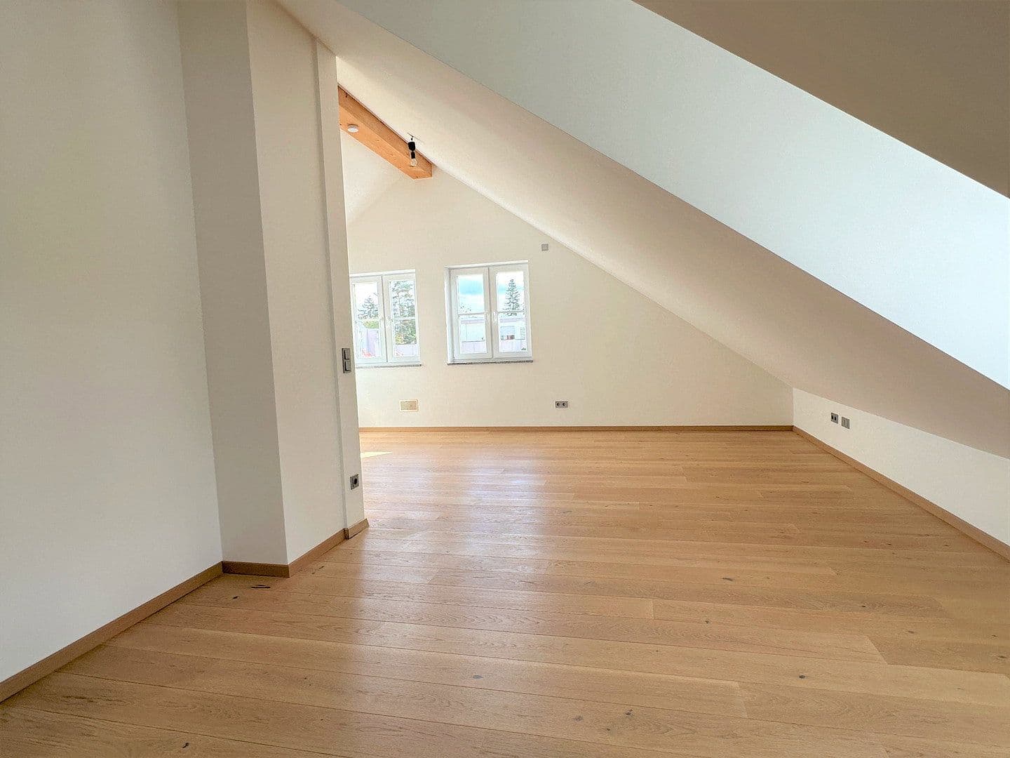 Prodej domu 188 m², pozemek 265 m², Warschauer Str. 22a, München, Bavorsko Prodej domu 188 m², pozemek 265 m², Warschauer Str. 22a, München, Bavorsko