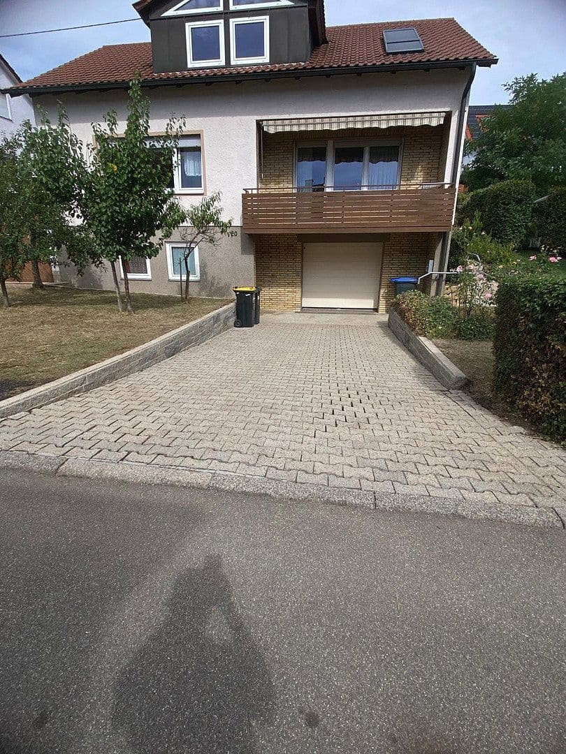 Prodej domu 152 m², pozemek 437 m², Ammerstraße 20, Nürtingen, Bádensko-Württembersko Prodej domu 152 m², pozemek 437 m², Ammerstraße 20, Nürtingen, Bádensko-Württembersko