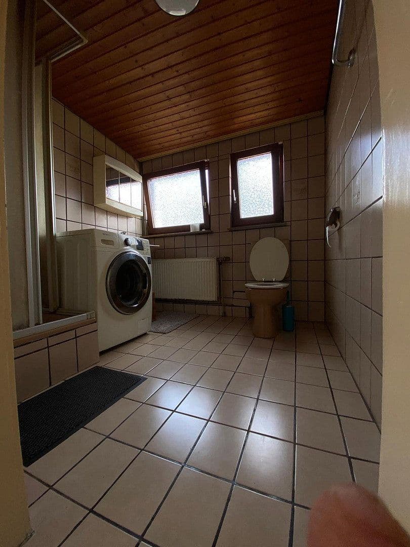 Prodej domu 152 m², pozemek 437 m², Ammerstraße 20, Nürtingen, Bádensko-Württembersko Prodej domu 152 m², pozemek 437 m², Ammerstraße 20, Nürtingen, Bádensko-Württembersko