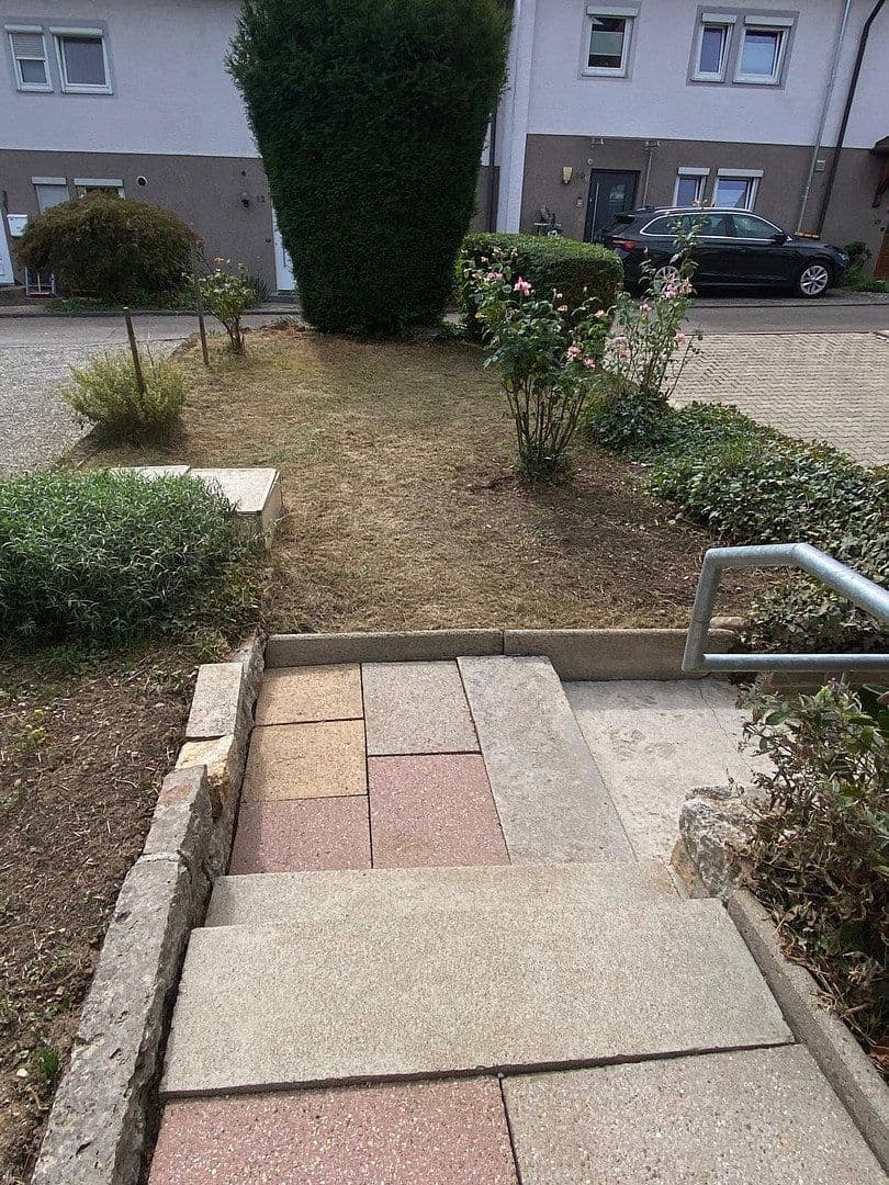 Prodej domu 152 m², pozemek 437 m², Ammerstraße 20, Nürtingen, Bádensko-Württembersko Prodej domu 152 m², pozemek 437 m², Ammerstraße 20, Nürtingen, Bádensko-Württembersko