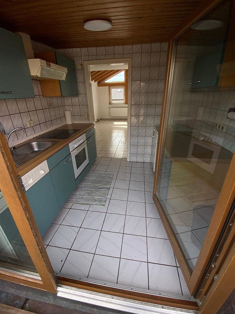Prodej domu 152 m², pozemek 437 m², Ammerstraße 20, Nürtingen, Bádensko-Württembersko Prodej domu 152 m², pozemek 437 m², Ammerstraße 20, Nürtingen, Bádensko-Württembersko