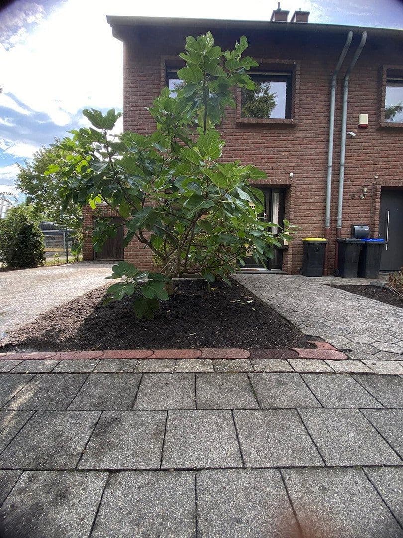 Prodej domu 130 m², pozemek 449 m², Welfenstraße 8a, Mönchengladbach, Severní Porýní-Vestfálsko Prodej domu 130 m², pozemek 449 m², Welfenstraße 8a, Mönchengladbach, Severní Porýní-Vestfálsko