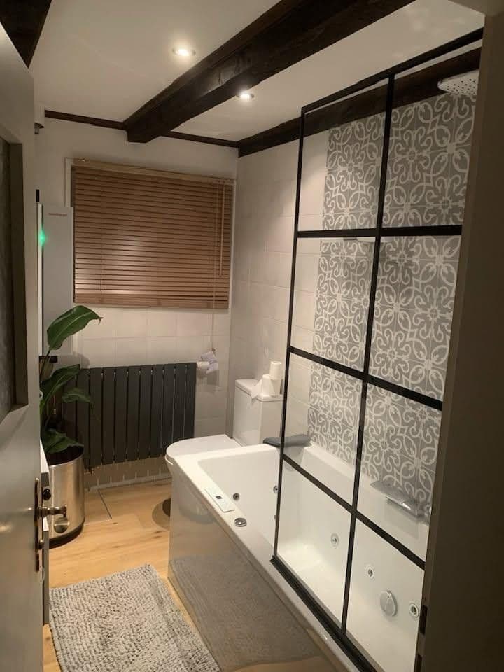 Prodej domu 350 m², pozemek 2.400 m², Schöneberg, Porýní-Falc Prodej domu 350 m², pozemek 2.400 m², Schöneberg, Porýní-Falc