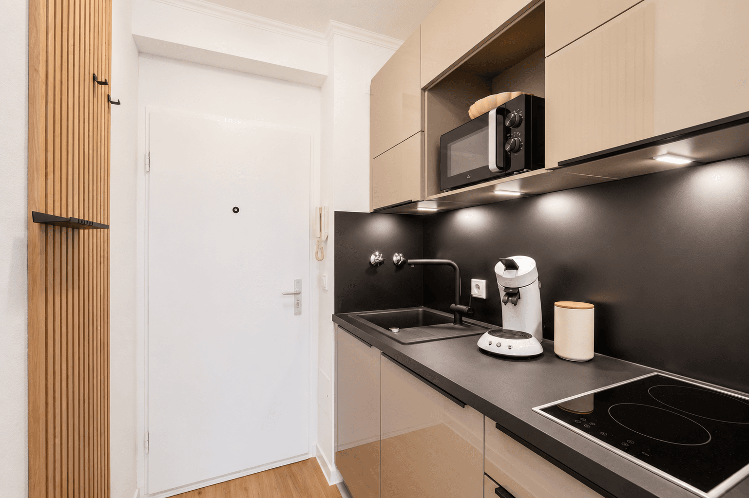 Pronájem bytu 1+1 20 m², Mainz, Porýní-Falc Pronájem bytu 1+1 20 m², Mainz, Porýní-Falc