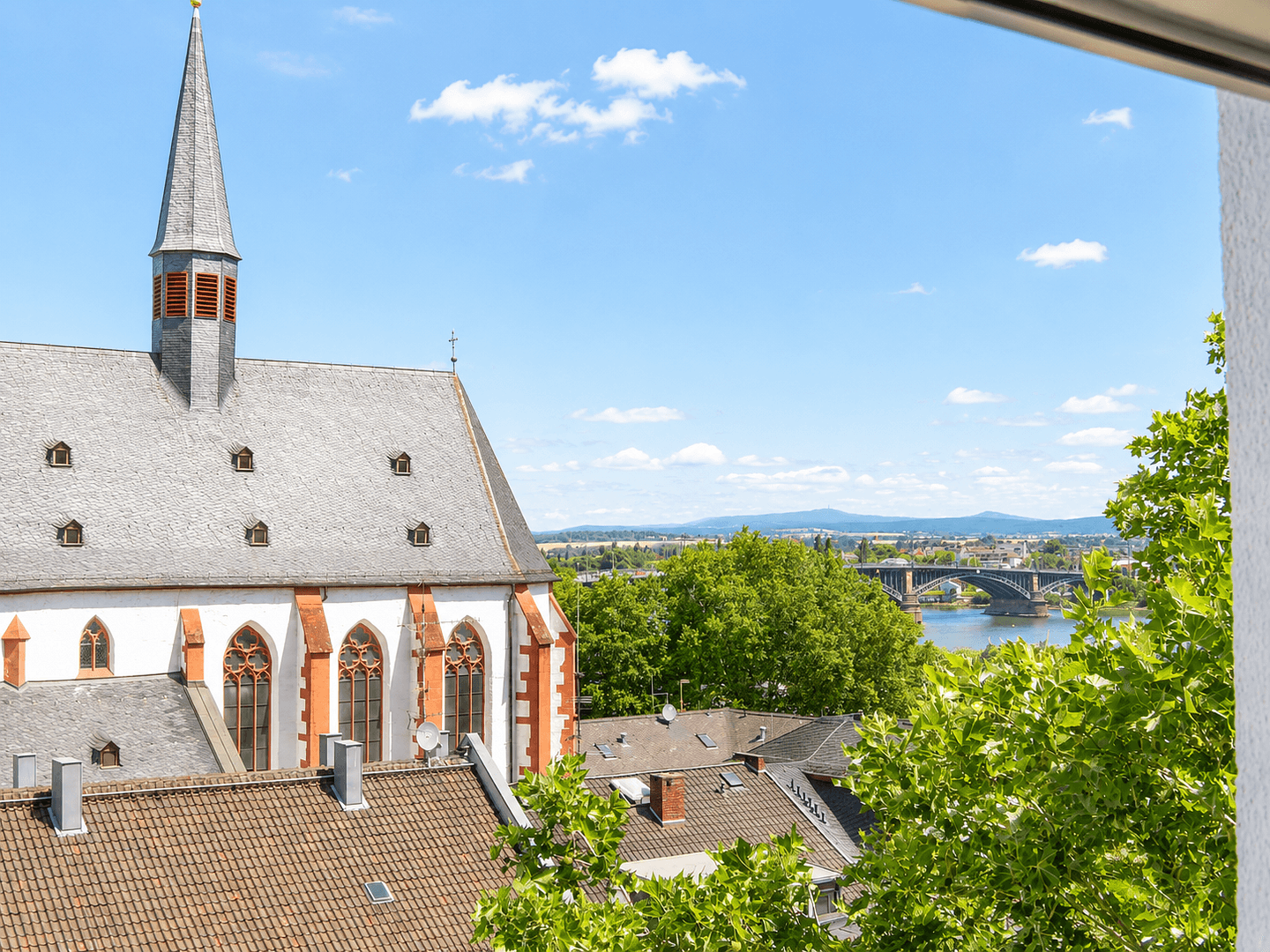 Pronájem bytu 1+1 20 m², Mainz, Porýní-Falc Pronájem bytu 1+1 20 m², Mainz, Porýní-Falc