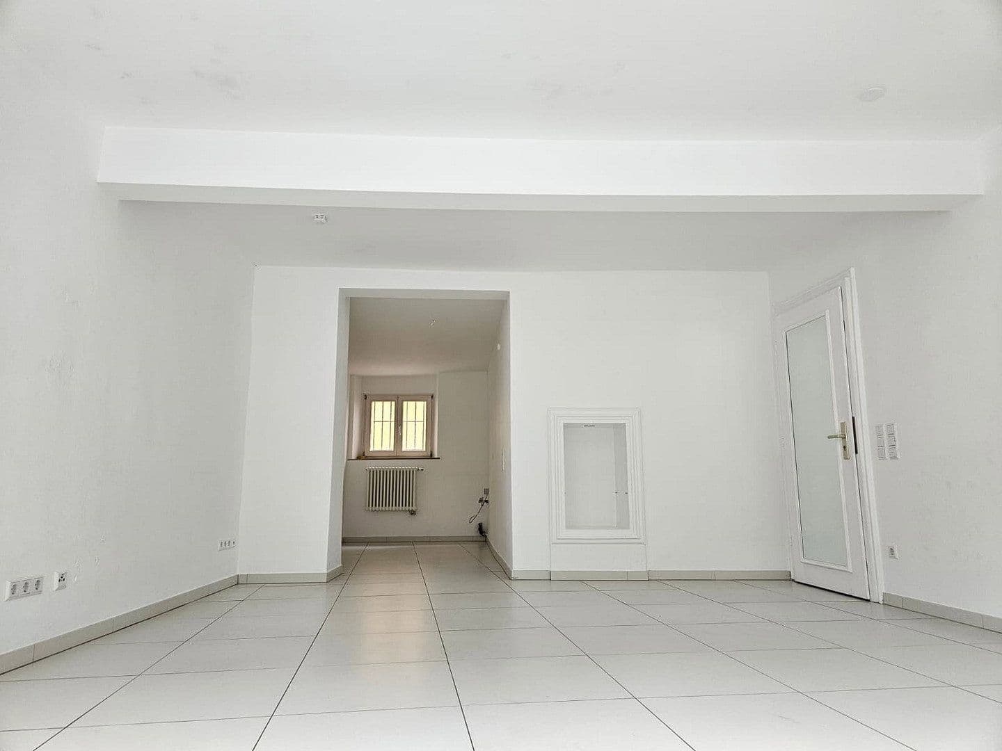 Pronájem nebytového prostoru 33 m², Luisenstr. 24, Baden-Baden, Bádensko-Württembersko Pronájem nebytového prostoru 33 m², Luisenstr. 24, Baden-Baden, Bádensko-Württembersko