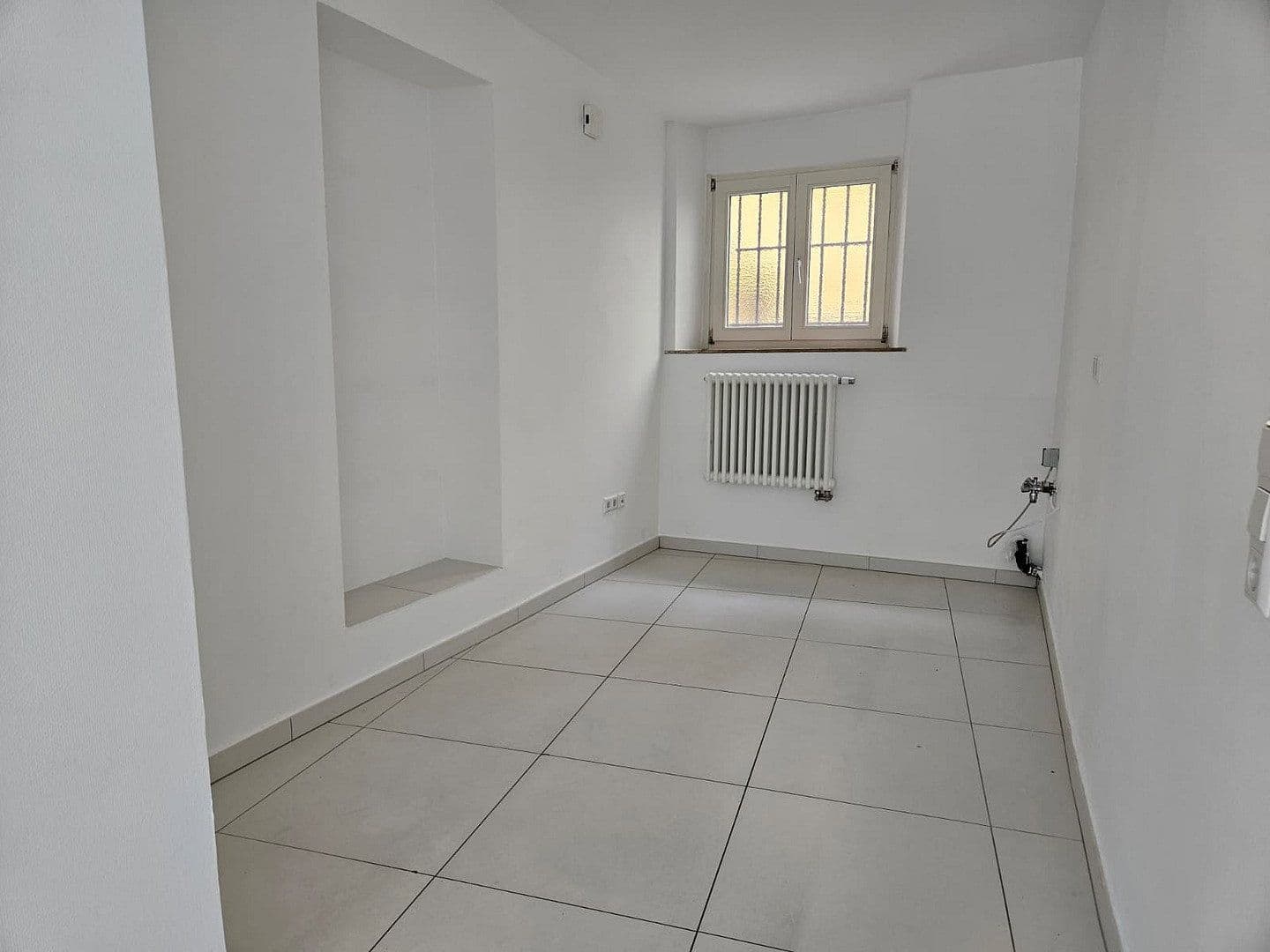 Pronájem nebytového prostoru 33 m², Luisenstr. 24, Baden-Baden, Bádensko-Württembersko Pronájem nebytového prostoru 33 m², Luisenstr. 24, Baden-Baden, Bádensko-Württembersko