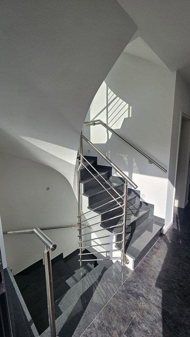 Prodej domu 167 m², pozemek 163 m², Speyerer Straße 25, Neuhofen, Porýní-Falc Prodej domu 167 m², pozemek 163 m², Speyerer Straße 25, Neuhofen, Porýní-Falc