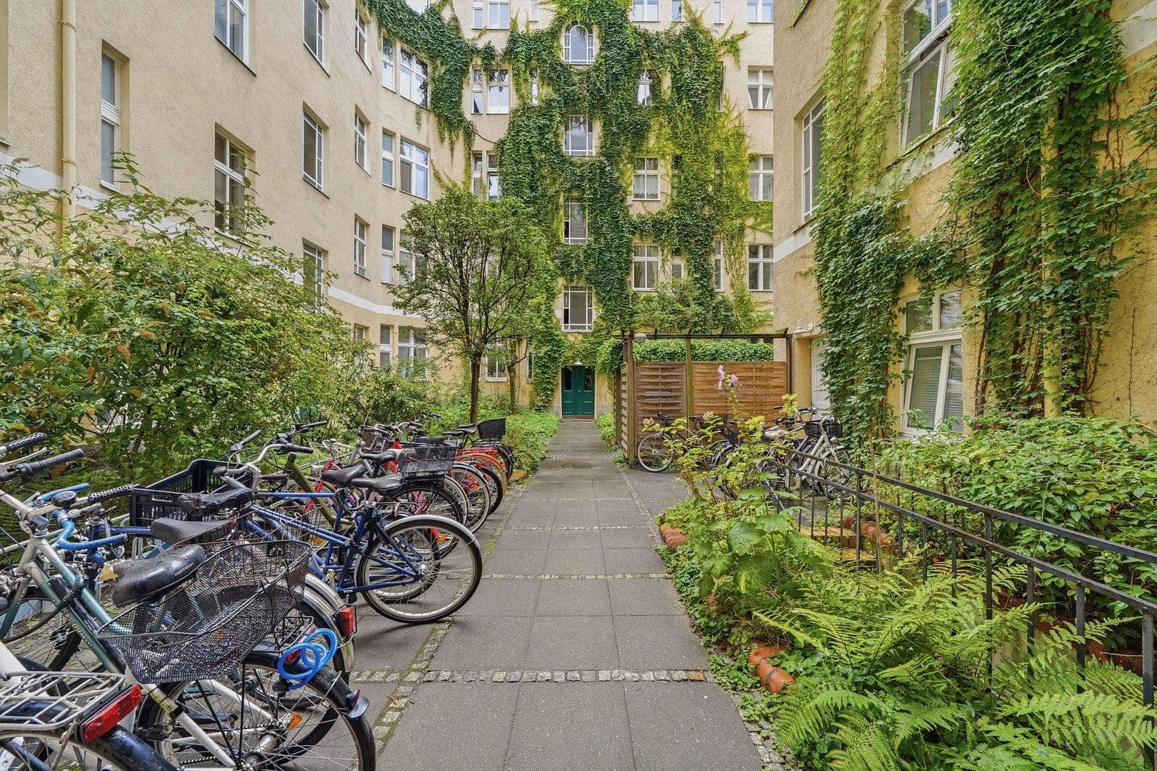 Pronájem kanceláře 135 m², Berlin, Berlín Pronájem kanceláře 135 m², Berlin, Berlín