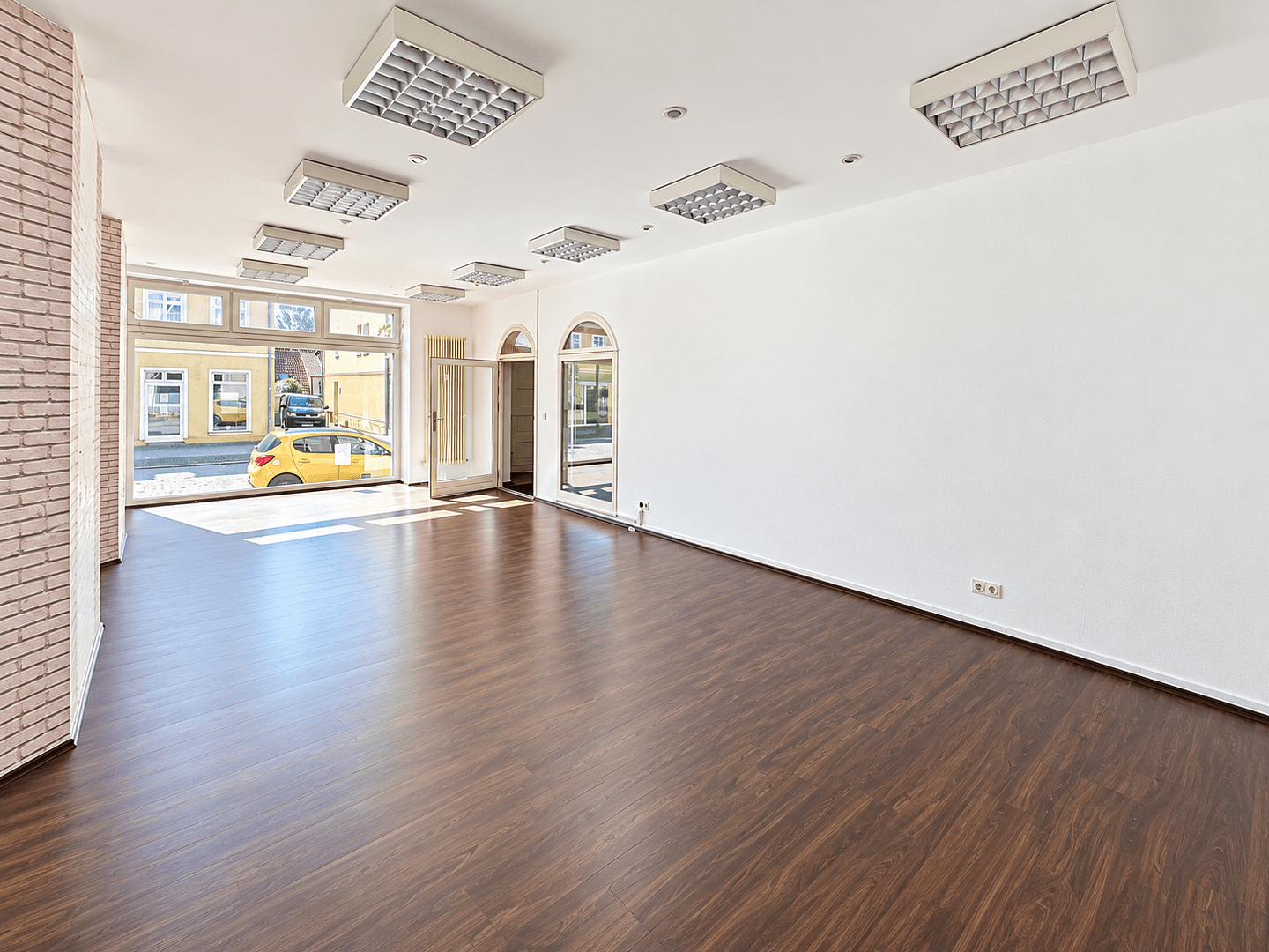 Pronájem nebytového prostoru 75 m², Glambecker Str. 4, Nové Střelice, Mecklenburg-Vorpommern Pronájem nebytového prostoru 75 m², Glambecker Str. 4, Nové Střelice, Mecklenburg-Vorpommern