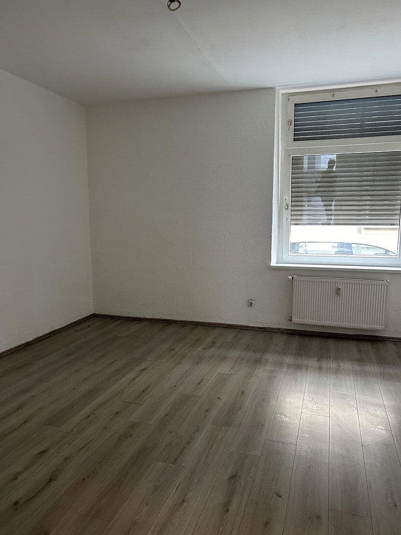 Pronájem bytu 4+1 87 m², Bertastraße 16, Duisburg, Severní Porýní-Vestfálsko Pronájem bytu 4+1 87 m², Bertastraße 16, Duisburg, Severní Porýní-Vestfálsko