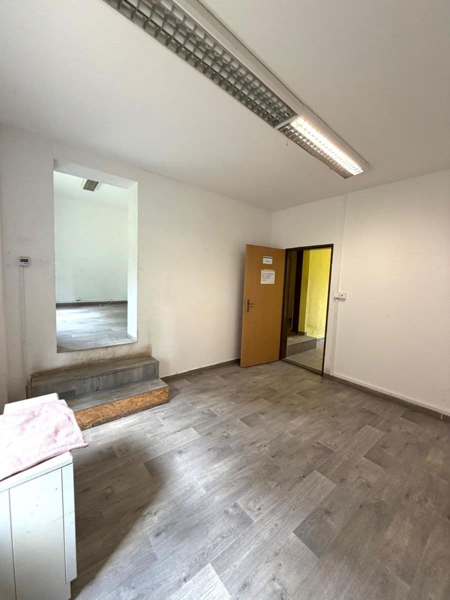 Prodej nebytového prostoru 79 m², Meziříčí, Jihočeský kraj Prodej nebytového prostoru 79 m², Meziříčí, Jihočeský kraj