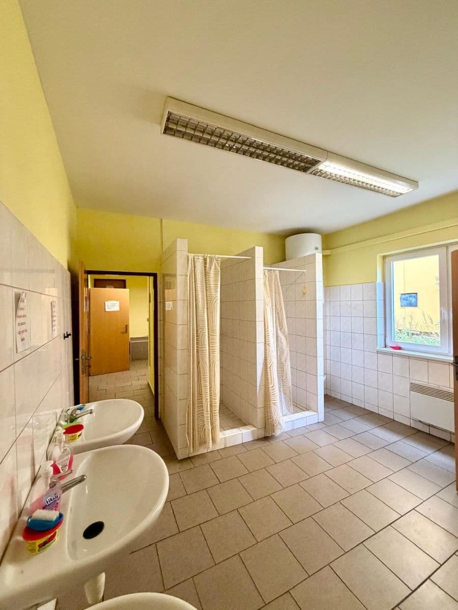 Prodej nebytového prostoru 79 m², Meziříčí, Jihočeský kraj Prodej nebytového prostoru 79 m², Meziříčí, Jihočeský kraj