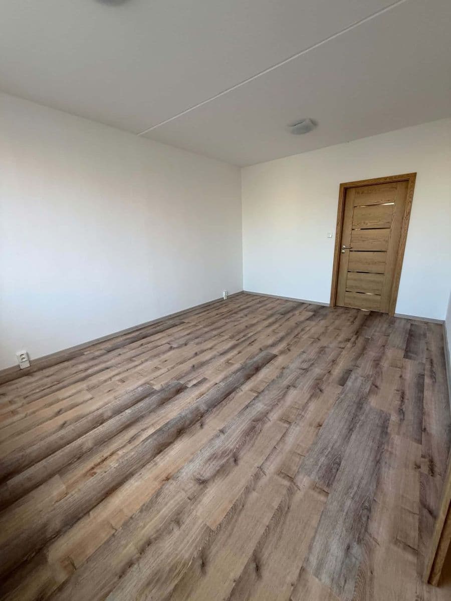Prodej bytu 2+1 58 m², Radkovská, Telč, Kraj Vysočina Prodej bytu 2+1 58 m², Radkovská, Telč, Kraj Vysočina