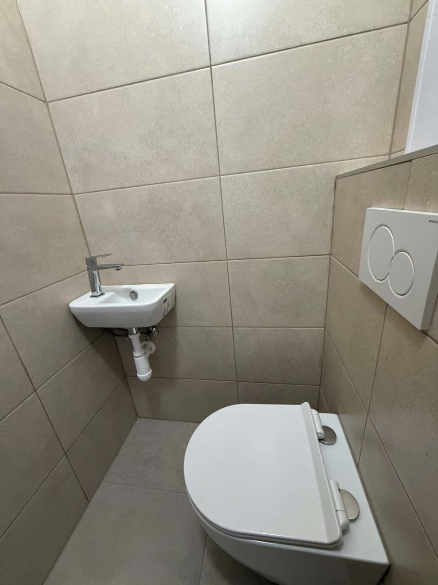 Prodej bytu 2+1 58 m², Radkovská, Telč, Kraj Vysočina Prodej bytu 2+1 58 m², Radkovská, Telč, Kraj Vysočina