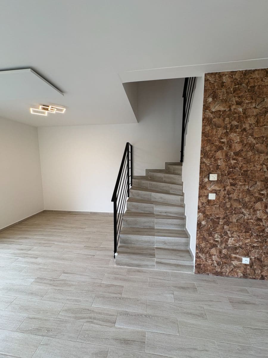 Pronájem domu 80 m², pozemek 440 m², Škvorec, Středočeský kraj Pronájem domu 80 m², pozemek 440 m², Škvorec, Středočeský kraj