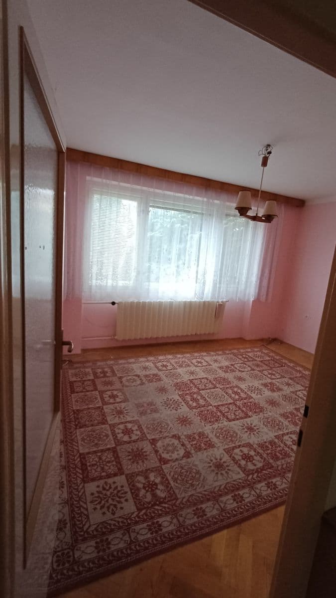 Prodej domu 240 m², pozemek 750 m², Na Výšině, Kunovice, Zlínský kraj Prodej domu 240 m², pozemek 750 m², Na Výšině, Kunovice, Zlínský kraj