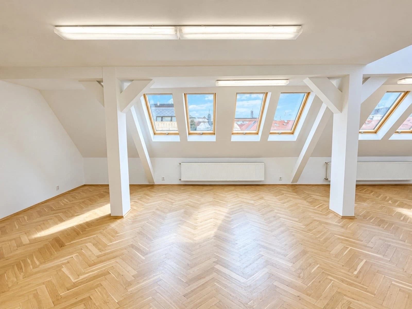 Pronájem kanceláře 162 m², Kodaňská, Praha, Praha Pronájem kanceláře 162 m², Kodaňská, Praha, Praha