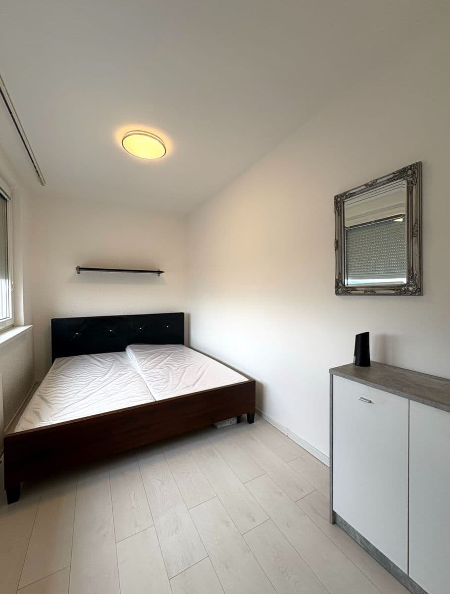 Pronájem bytu 2+1 55 m², Zelená, Ostrava, Moravskoslezský kraj Pronájem bytu 2+1 55 m², Zelená, Ostrava, Moravskoslezský kraj