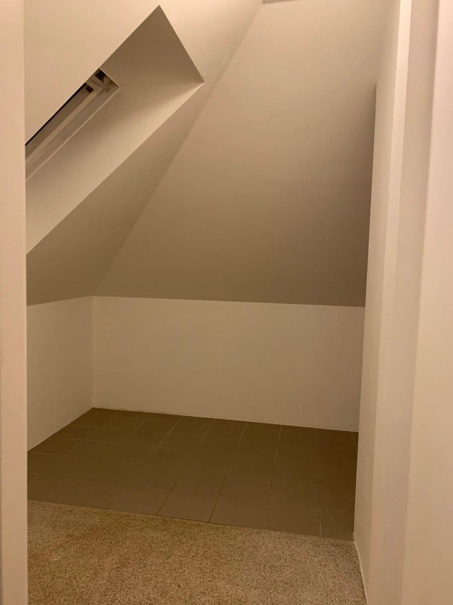 Pronájem bytu 2+1 99 m², Glinkova, Praha, Praha Pronájem bytu 2+1 99 m², Glinkova, Praha, Praha