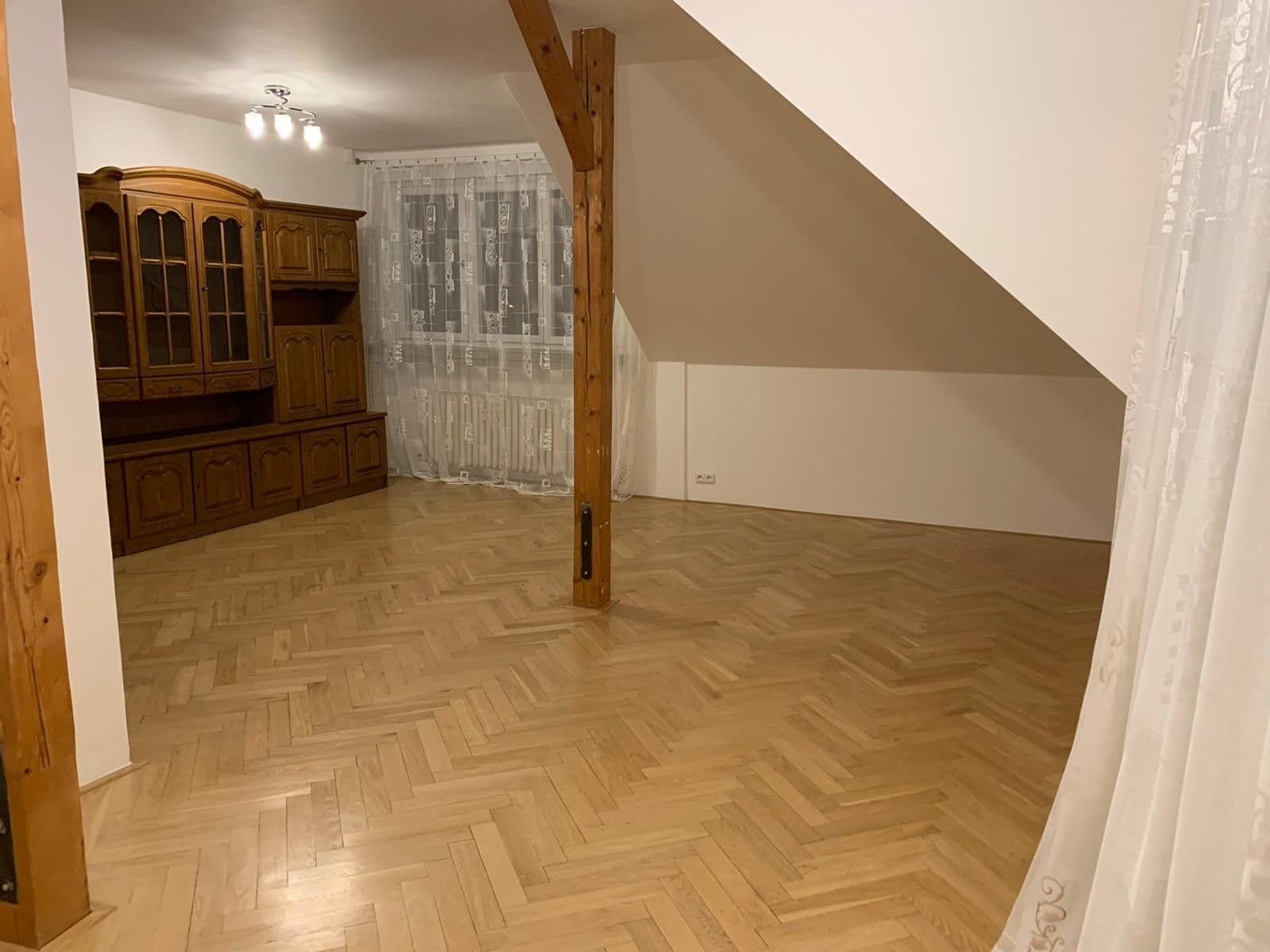 Pronájem bytu 2+1 99 m², Glinkova, Praha, Praha Pronájem bytu 2+1 99 m², Glinkova, Praha, Praha