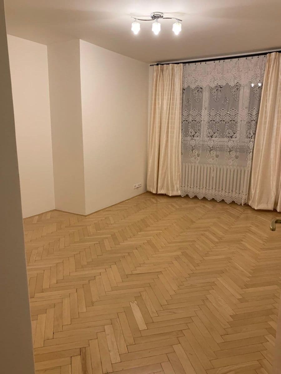 Pronájem bytu 2+1 99 m², Glinkova, Praha, Praha Pronájem bytu 2+1 99 m², Glinkova, Praha, Praha