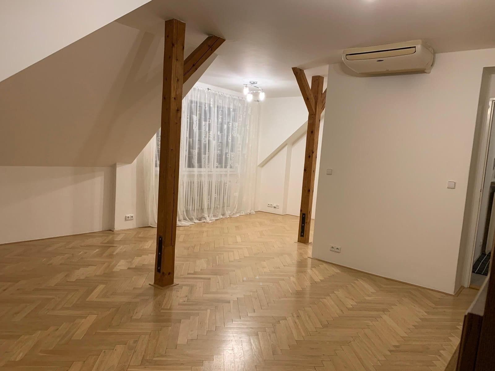 Pronájem bytu 2+1 99 m², Glinkova, Praha, Praha Pronájem bytu 2+1 99 m², Glinkova, Praha, Praha