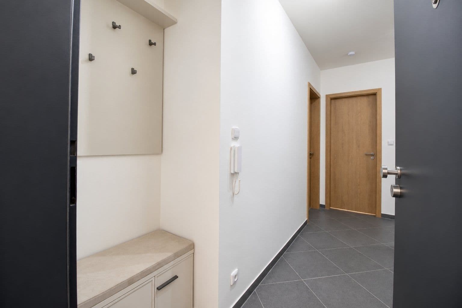 Pronájem bytu 3+kk 59 m², Nádražní, Kralupy nad Vltavou, Středočeský kraj Pronájem bytu 3+kk 59 m², Nádražní, Kralupy nad Vltavou, Středočeský kraj