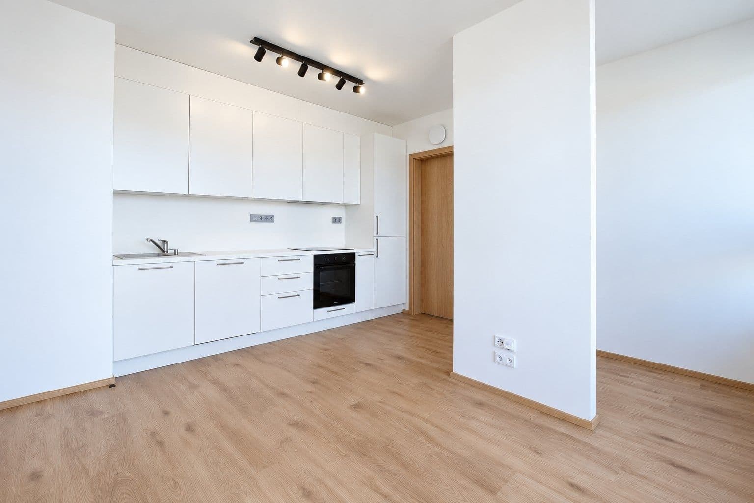 Pronájem bytu 3+kk 59 m², Nádražní, Kralupy nad Vltavou, Středočeský kraj Pronájem bytu 3+kk 59 m², Nádražní, Kralupy nad Vltavou, Středočeský kraj