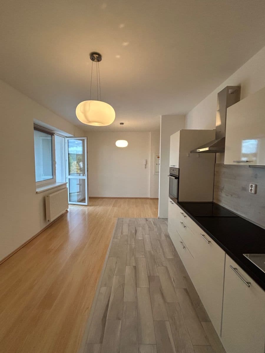 Prodej bytu 2+kk 52 m², Kloučkova, Rakovník, Středočeský kraj Prodej bytu 2+kk 52 m², Kloučkova, Rakovník, Středočeský kraj